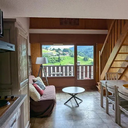 Duplex 4 Pieces Avec Garage Et Balcon, Centre Village De La Clusaz, Proche Commodites Et Pistes Ski - Fr-1-459-174 * La Clusaz